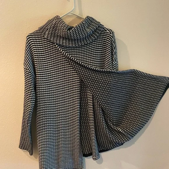 Jacket - Picture 2 of 8